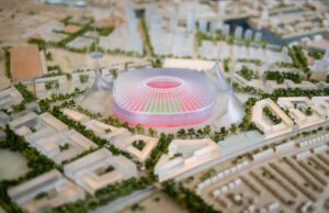 O trabalho abandonado com 90.000 lugares influenciou o estilo de arena de £ 2 bilhões do Guy United Manchester United anuncia planos para construir novo estádio de classe mundial