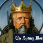 Uma captura de tela do vídeo gerado por IA de Donald Trump, no qual ele jogou excrementos nos manifestantes do 'No Kings'.