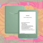 Dispositivo Kindle colorido matcha em diferentes configurações