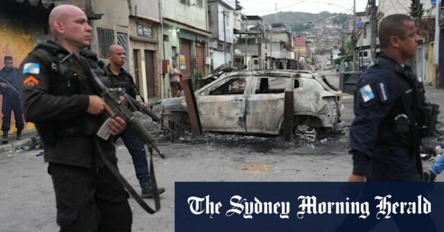 Operação 'narcoterrorismo' deixa pelo menos 64 mortos na operação policial As consequências da operação policial na favela do Complexo do Alemão, no Rio.