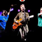 Os Stray Cats encerram a excursão de outono nos Estados Unidos como resultado do 'grande problema de saúde' de Brian Setzer
