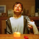 Julia Garner em Armas