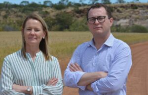 Os conselhos lutam sob o peso de questões não resolvidas e carecem de apoio governamental Os conselhos lutam sob o peso de questões não resolvidas e carecem de apoio governamental