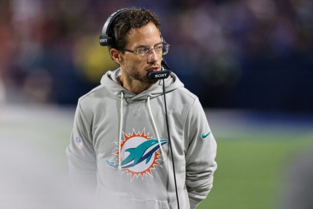 Os golfinhos podem atualmente ter o substituto de Mike McDaniel Miami Dolphins head coach Mike McDaniel
