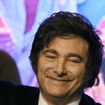 Os libertários de Javier Milei esmagam a esquerda nas eleições argentinas