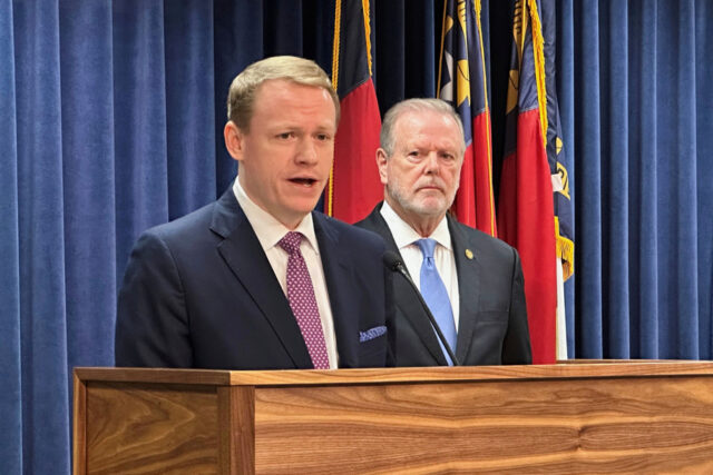 ARQUIVO - Edifício Legislativo da Carolina do Norte em Raleigh, 5 de junho de 2024. (AP Photo/Makiya Seminera, Arquivo)