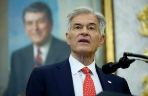 Oz adverte que alguns idosos podem ter uma experiência “ainda pior” no Medicare no ano seguinte Oz adverte que alguns idosos podem ter uma experiência “ainda pior” no Medicare no ano seguinte