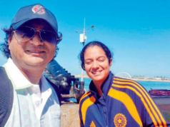 Papai Pradeep tem certeza de ver ainda mais coisas da criança Pratika Rawal Papai Pradeep tem certeza de ver ainda mais coisas da criança Pratika Rawal