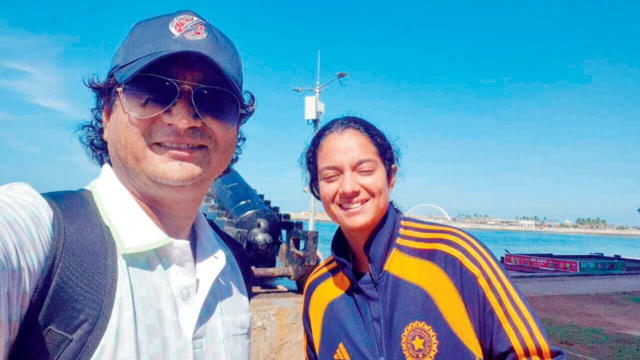 Papai Pradeep tem certeza de ver ainda mais coisas da Papai Pradeep tem certeza de ver ainda mais coisas da criança Pratika Rawal