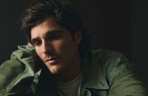 Para Jacob Elordi, um ‘Monstro’ fora do corpo foi simplesmente o que o médico (louco) comprou Para Jacob Elordi, um 'Monstro' fora do corpo foi simplesmente o que o médico (louco) comprou