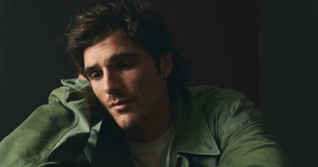 Para Jacob Elordi, um 'Monstro' fora do corpo foi simplesmente o que o médico (louco) comprou 

