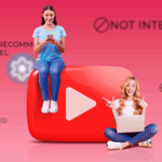 Logotipo do YouTube cercado por ícones flutuantes de reprodução automática pausada e uma barra de progresso do vídeo, com símbolos do YouTube desfocados no fundo.