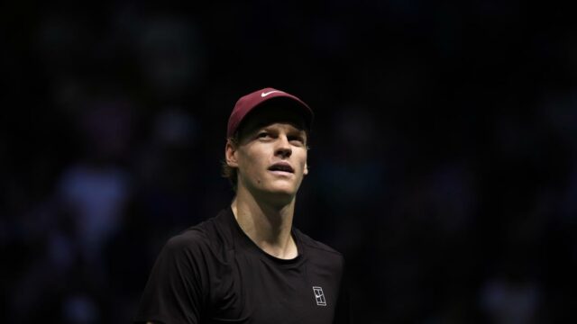 Paris Masters 2025: Sinner chega às quartas de final para Paris Masters 2025: Sinner chega às quartas de final para permanecer no caminho do primeiro lugar no ranking; Zverev vence
