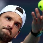 Paris Masters: Dimitrov assina vitória no retorno, avanços para as oitavas de final