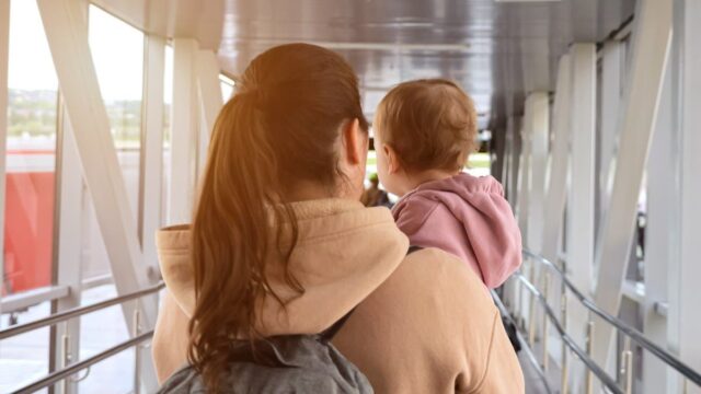 Passageiro diz à mãe que bebês não pertencem à classe Passageiro diz à mãe que bebês não pertencem à classe executiva – a resposta diz tudo