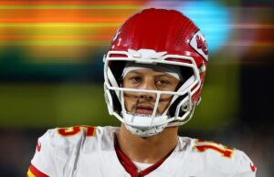 Patrick Mahomes, do Chiefs, preparado para fazer parte da NFL contra os Leões Patrick Mahomes #15 of the Kansas City Chiefs