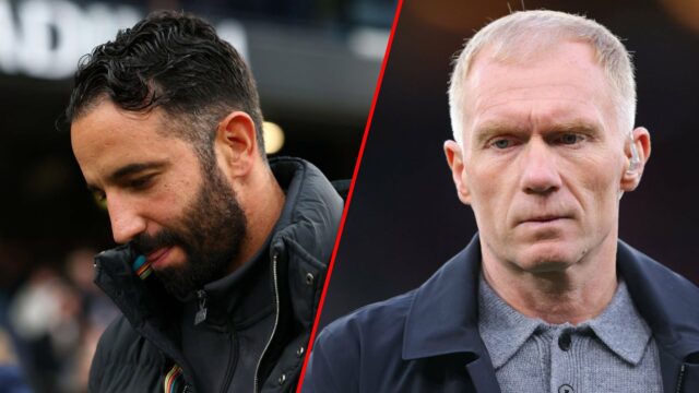 O especialista em esportes da TNT Paul Scholes durante a partida da Liga Europa entre o Manchester United e o Lyon em Old Trafford em 2025 em Manchester, Inglaterra.