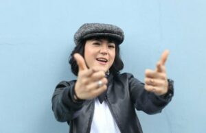 Poppy Sovia sofreu assédio na área de descanso devido ao seu estilo de vestir Poppy Sovia sofreu assédio na área de descanso devido ao seu estilo de vestir