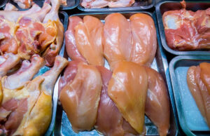 Praticamente 1 em cada 5 infecções do sistema urinário estão ligadas à carne infectada, localiza a pesquisa Yahoo news home