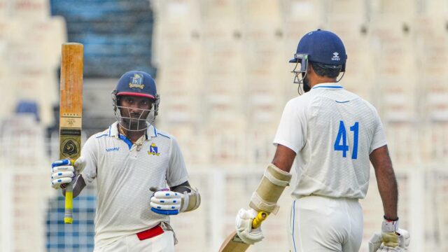 Prêmio Ranji: Gharami, Abishek e Sumanta colocaram a abordagem no Prêmio Ranji: Gharami, Abishek e Sumanta colocaram a abordagem no caos de Bengala no dia da inauguração