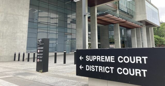 Supremo Tribunal de Brisbane, Supremo Tribunal de Queensland, Tribunal Distrital de Brisbane, Tribunal Distrital de Queensland.