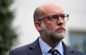 Quem é Russel Vought? Como um DC Insider pouco conhecido se tornou o desmantelador-chefe de Trump Desenho animado de Jack Ohman