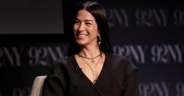 Rebecca Minkoff afirma que este novo iluminador oferece a ela NOVA IORQUE, NOVA IORQUE - 23 DE JANEIRO: Bethenny Frankela atende FX's