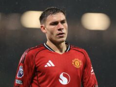 O que Ruben Amorim realmente disse a Manuel Ugarte durante o infame encontro de Alejandro Garnacho no Man Utd Tyler Fletcher em Manchester United Away Kit.