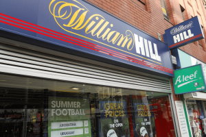 Regulamentos da ASA William Hillside direcionou mal os clientes com Loja de apostas William Hill. ASA mantém reclamação contra William Hill depois que a promoção enganosa do Marble Race no aplicativo mostrou requisitos de aposta incorretos e violou as regras do CAP. Loja de apostas William Hill