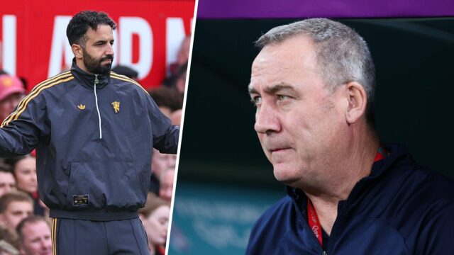 Rene Meulensteen no banco de reservas da Austrália