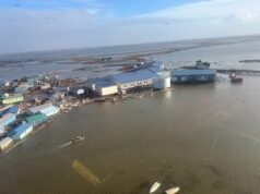 Resgate de ciclone tropical no Alasca: mais de 50 conservados enquanto casas eram destruídas Resgate de ciclone tropical no Alasca: mais de 50 conservados enquanto casas eram destruídas