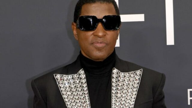 Retornando à Ásia após 10 anos, Babyface arrasa Jacarta com Retornando à Ásia após 10 anos, Babyface arrasa Jacarta com sucesso!