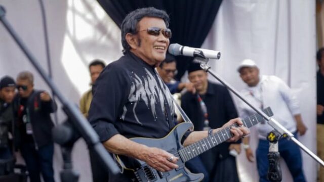 Rhoma Irama Angry Islamic Boarding School acusado de feudalismo e escravidão de Santri: o nome dela é Akhlakul Karimah 

