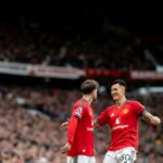 Mason Mount comemora a pontuação para o Manchester United.