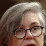Rosie O'Donnell faz discurso anti-Trump: 'Um mentiroso, uma fraude e um falso'