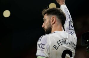 Roy Keane afirmou que Bruno Fernandes fez o inverso do que os jogadores de 99/100 teriam feito na vitória do Male Utd ícone de correio