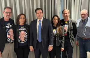Rubio e Huckabee encontram-se com famílias de cidadãos norte-americanos cujos restos mortais estão mantidos como reféns em Gaza Rubio e Huckabee encontram-se com famílias de cidadãos norte-americanos cujos restos mortais estão mantidos como reféns em Gaza
