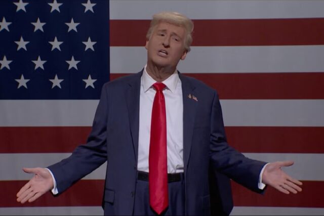 'SNL' começa a 51 da temporada com Donald Trump alertando o elenco para não “ir longe demais” na abertura do esboço

