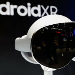 fone de ouvido apple vision pro em exibição