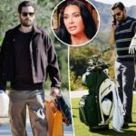 Scott Disick trolls Kim Kardashian posando com galões de leite após sua confissão sem noção sobre o custo de vida