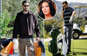 Scott Disick trolls Kim Kardashian posando com galões de leite após sua confissão sem noção sobre o custo de vida Scott Disick trolls Kim Kardashian posando com galões de leite após sua confissão sem noção sobre o custo de vida