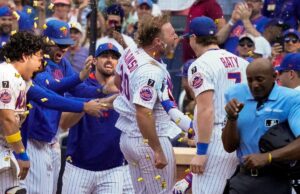 Será que o concorrente do NL East poderia roubar o ‘amado’ Pete Alonso do Mets? Será que o concorrente do NL East poderia roubar o 'amado' Pete Alonso do Mets?
