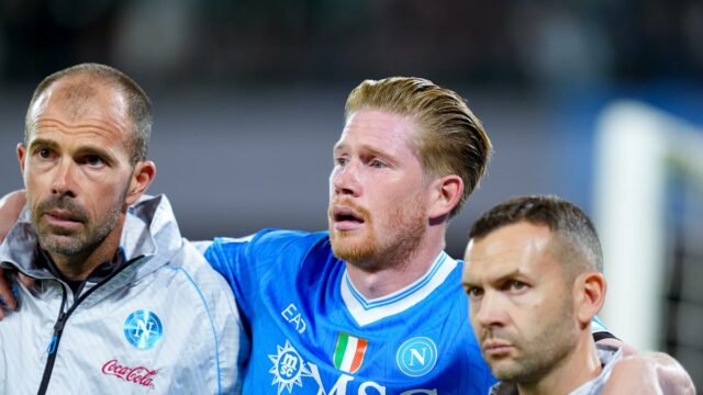 Série A: De Bruyne, do Napoli, provavelmente não jogará mais Série A: De Bruyne, do Napoli, provavelmente não jogará mais uma vez este ano, já que o clube valida uma lesão no tendão da coxa