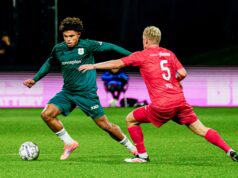 Shola Shoretire, ex-Man Utd, causa inicialmente grande efeito no novo clube financeiro PEC Zwolle ícone de correio