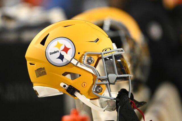 Steelers conectados a uma carreira inesperada para a jovem celebridade Pittsburgh Steelers