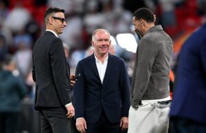 Steve Bruce cita o ‘ponto crucial’ do desempenho do Male Utd em 2025, Paul Scholes acredita que o número ‘sólido’ é um excelente exemplo ícone de correio