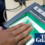 'Sua base para viver é examinada em cada ação': o sistema de identificação da Índia divide pontos de vista
