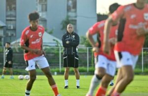 Nova Arianto fala abertamente sobre as chances da Seleção Sub-17 da Indonésia no Grupo Inferno com o Brasil Sucesso na Batalha de Ingressos! Cidadãos indonésios no Catar estão felizes em poder assistir a seleção sub-17 da Indonésia x Brasil ao vivo na Copa do Mundo