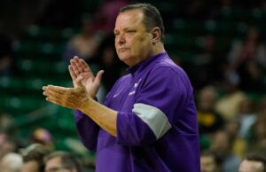 Tarleton State Train Gillispie em Exame Tarleton State Train Gillispie em Exame