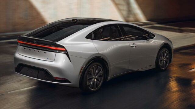 Taxa, navio de cruzeiro, conquista: sedãs mestiços que esperam por 2025 Honda Civic Sedan Sport Touring Híbrido
